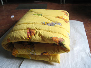 Одеяло 1,5 спальное 140*205  на синтепоне