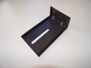 Щека кронштейна