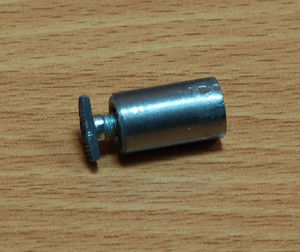 Держатель полки