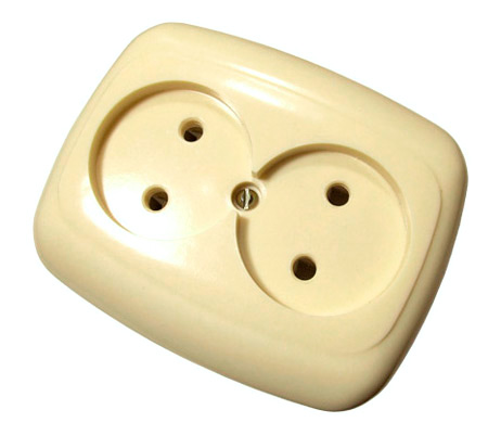 Электророзетка скрытой установки двухместная