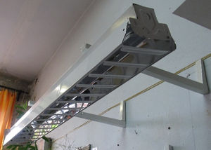 Светильник люминесцентный подвесной для промышленных и производственных зданий