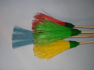 Метла синтетическая