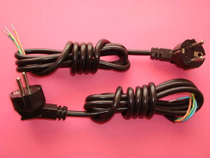 Шнур армированный неразборный двухполюсными вилками 