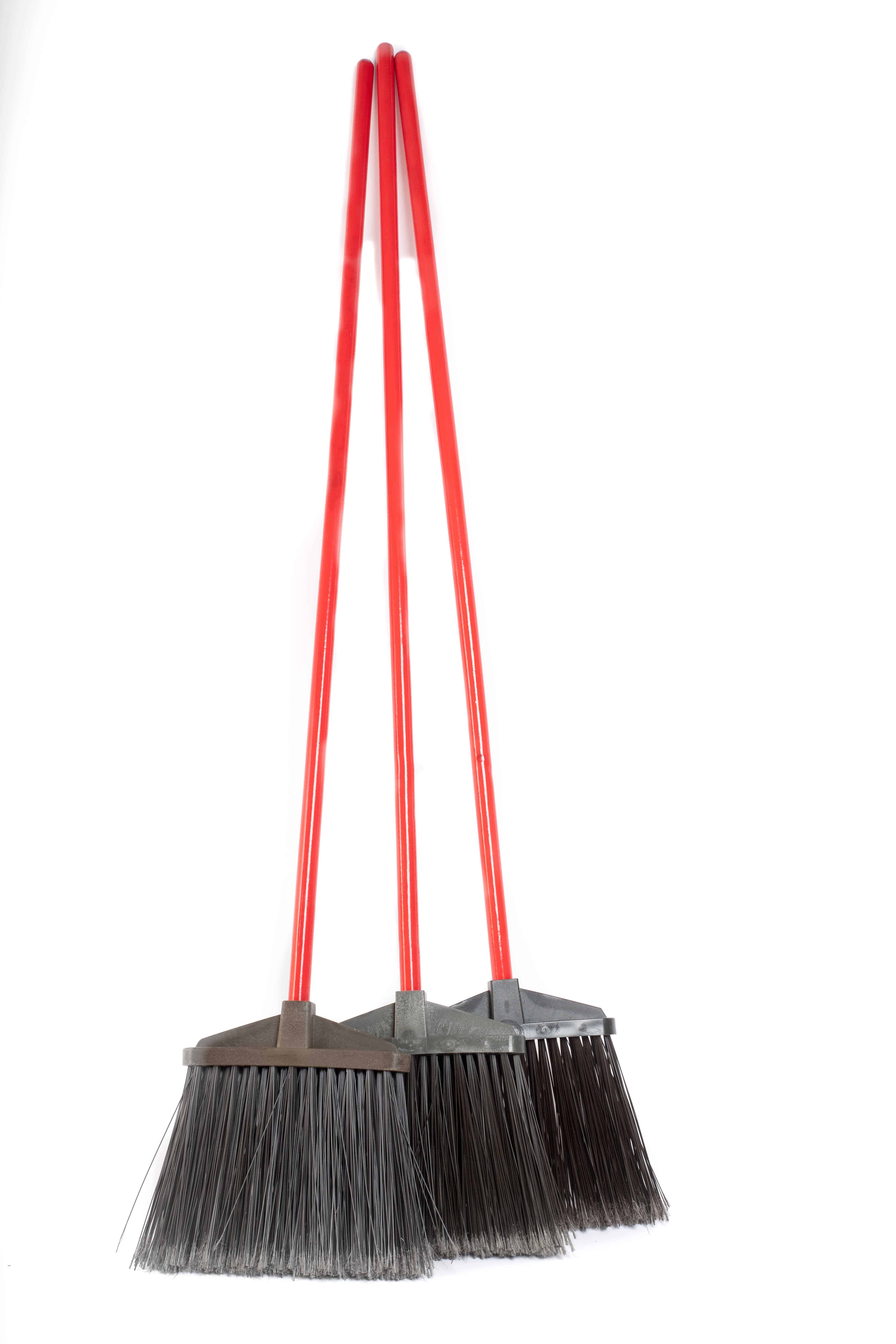 Метла полипропиленовая "Гардена-Кубань 01" с деревянным черенком D22мм. с еврорезьбой