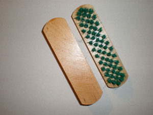 Щетка для одежды 140*45