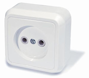 Розетка открытой установки одноместная, серия Москвичка, цвет белый