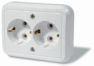 Розетка скрытой установки двухместная,с заземлением, серия Москвичка, цвет белый