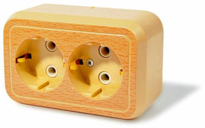 Розетка открытой установки двухместная, с заземлением и монтажной пластиной, серия Россиянка, цвет под бук