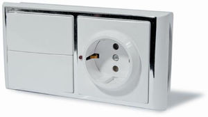 Блок ЭУУ выключатель двухклавишный с подсветкой + розетка с заземлением и защитными шторками, серия Модерн, цвет белый с рамкой под серебро