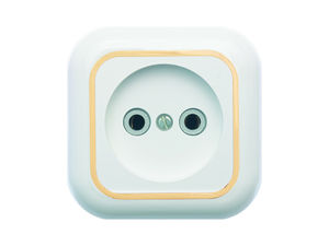 Розетка открытой установки одноместная РА10-266 "З"