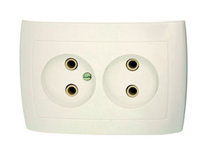 Розетка скрытой установки двухместная РС10-409