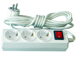 Удлинитель 3-х местный, с заземляющим контактом и выключателем, 5 метров, У16-197 в индуальной упаковке